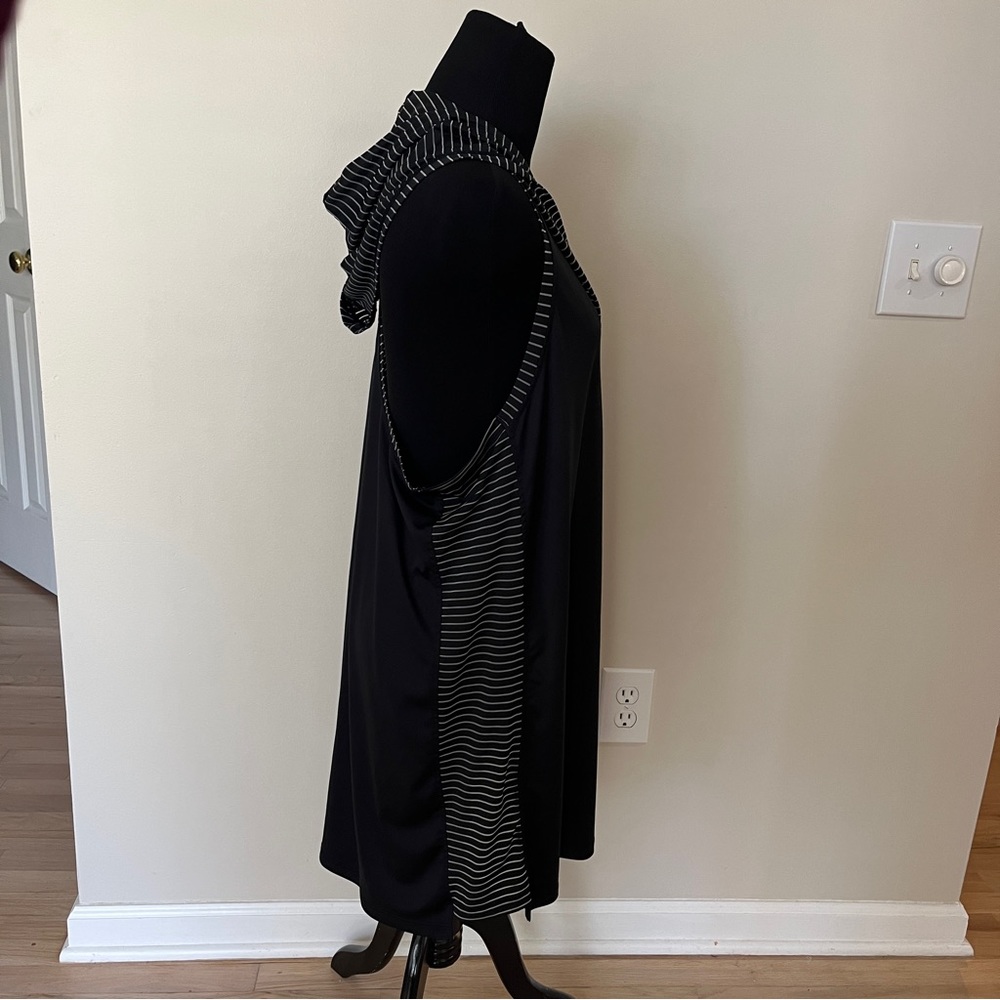 Nike Hooded Dress Cover Up - Picture 3 of 9